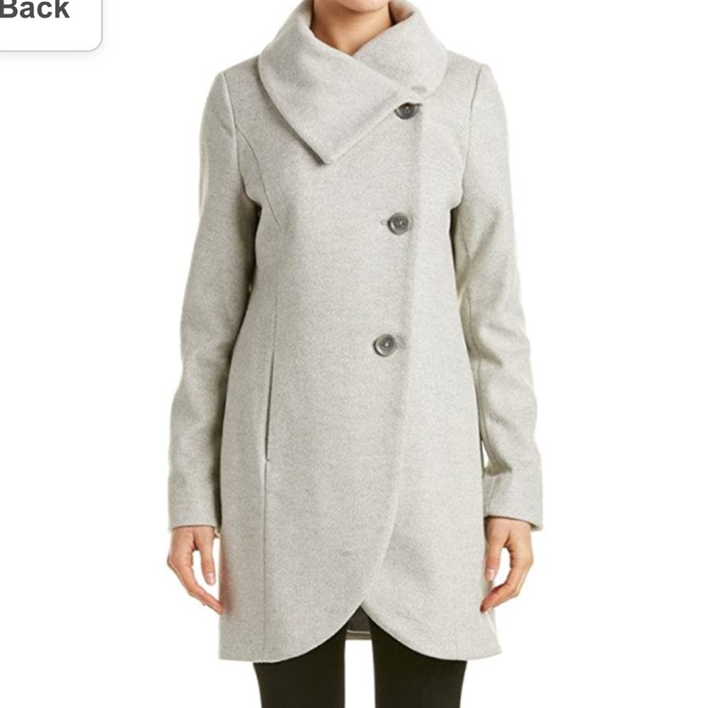 Wool tulip hem coat